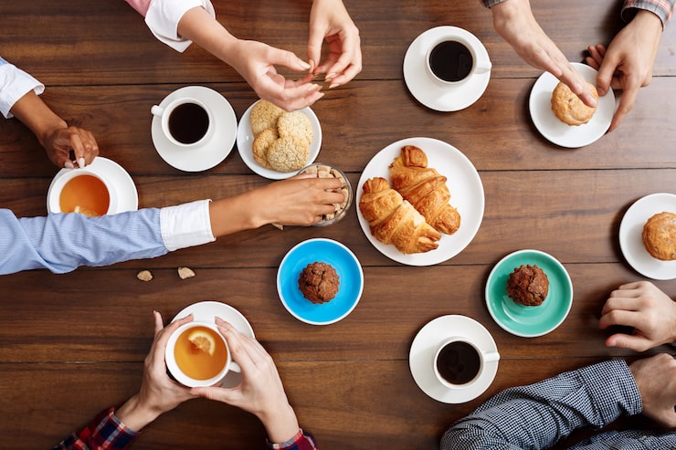 Claude & Croissants